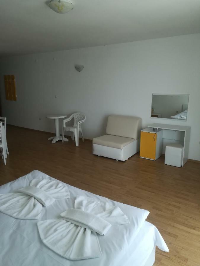 Apartment Rutland Ravda Extérieur photo